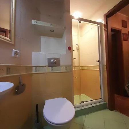 Lejlighed Swietnie Skomunikowany ,2 Pokoje,duzy Taras,parking